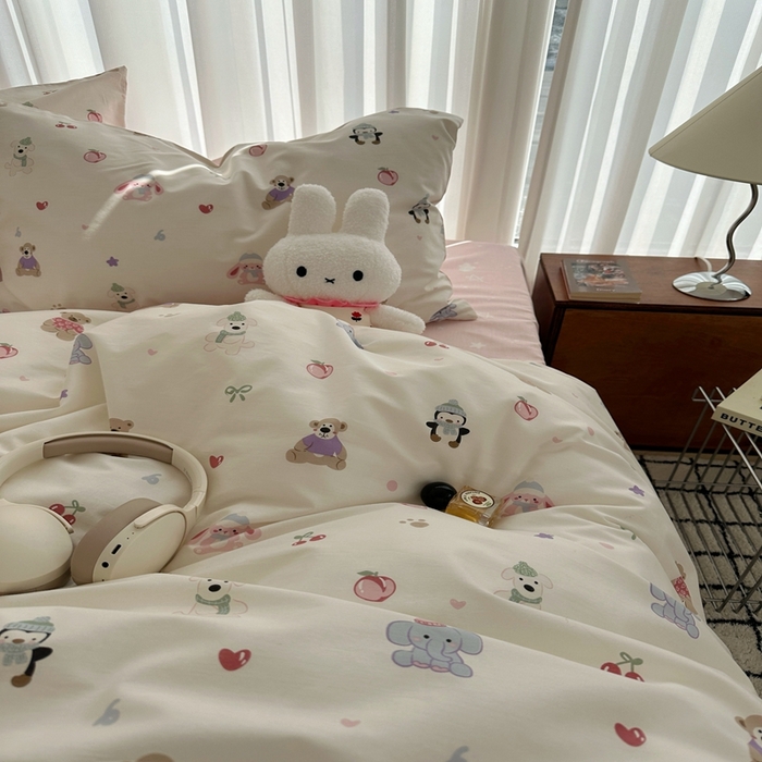 91家纺网 家纺一手货源 找家纺 尺素 2025新款全棉卡通可爱儿童四件套纯棉活性A类被套学生宿舍三件套1.8床笠双人床单 软萌派