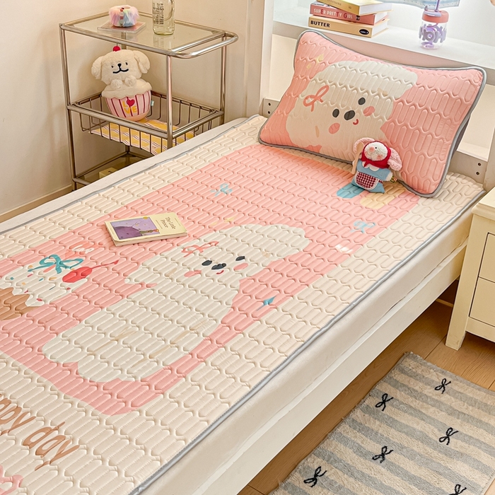 91家纺网 家纺一手货源 找家纺 川悦生活 2025新款大阪宿舍凉感丝凉席 莫妮恰