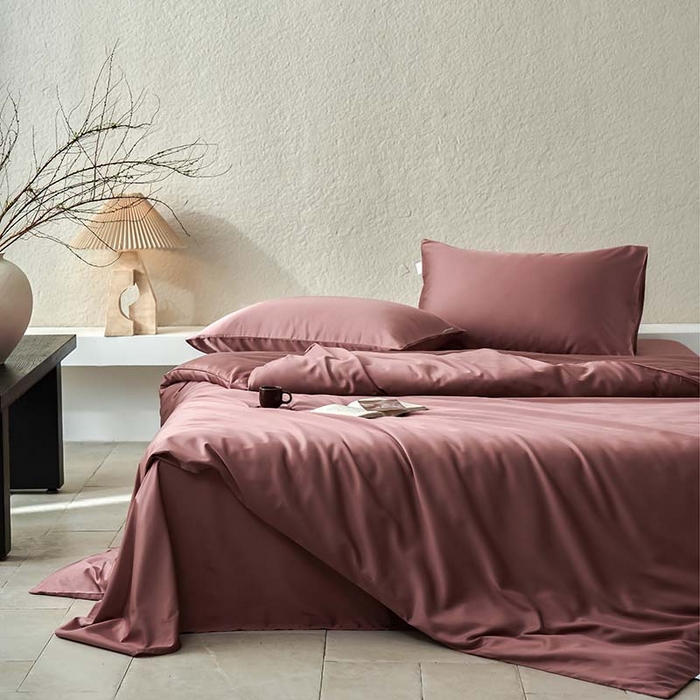 91家纺网 家纺一手货源 找家纺 咏绒家纺工厂店 2025新款60支奥地利兰精天丝纯色天丝棉四件套 覆盆子（芋泥豆沙）