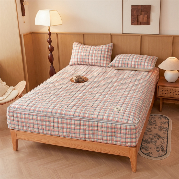 91家纺网 家纺一手货源 找家纺 （总）伊人坊2025新款全棉色织水洗棉六面全包床笠床垫保护套无印风