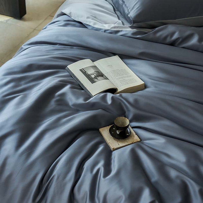 91家纺网 家纺一手货源 找家纺 咏绒家纺工厂店 2025新款60支奥地利兰精天丝纯色天丝棉四件套 菘蓝（暮色灰紫-朦胧灰）