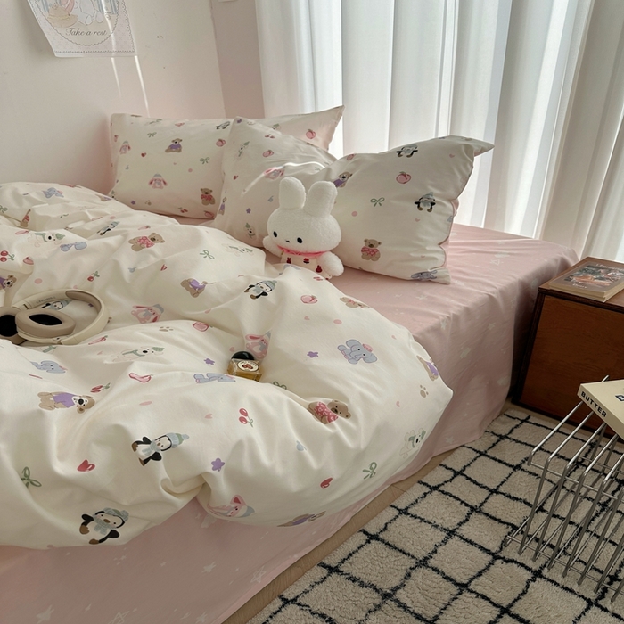 91家纺网 家纺一手货源 找家纺 尺素 2025新款全棉卡通可爱儿童四件套纯棉活性A类被套学生宿舍三件套1.8床笠双人床单 软萌派