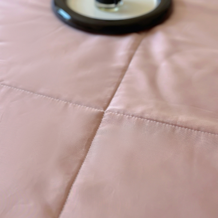 91家纺网 家纺一手货源 找家纺 百寐 2025新款60S兰精天丝夏被系列 樱花粉+碳灰