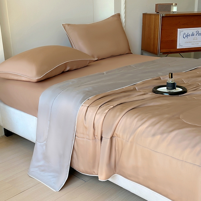 91家纺网 家纺一手货源 找家纺 百寐 2025新款60S兰精天丝夏被系列 冰咖啡+碳灰