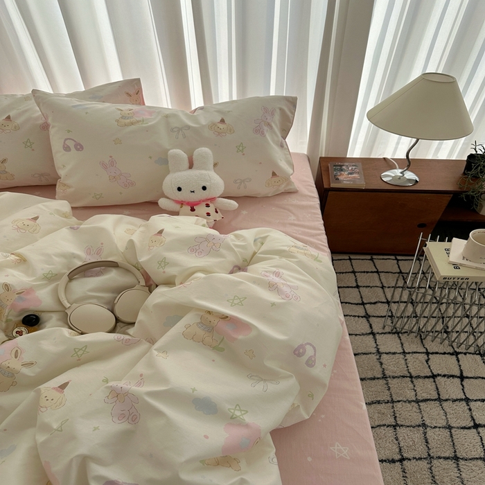 91家纺网 家纺一手货源 找家纺 尺素 2025新款全棉卡通可爱儿童四件套纯棉活性A类被套学生宿舍三件套1.8床笠双人床单 甜豆星球