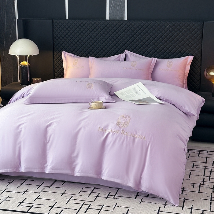 91家纺网 家纺一手货源 找家纺 梦莱斯2025新款长绒棉刺绣轻奢系列四件套 梦幻紫