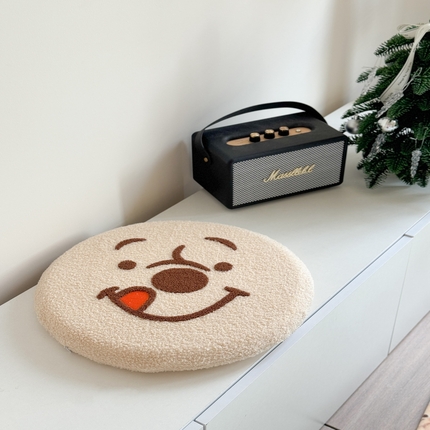 美茉家居 2025新款泰迪绒毛巾绣坐垫 维尼杏