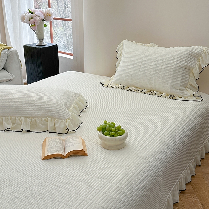 91家纺网 家纺一手货源 找家纺 琳可家居 2025新款雪精灵系列兰精天丝凉感床盖三件套 香草白