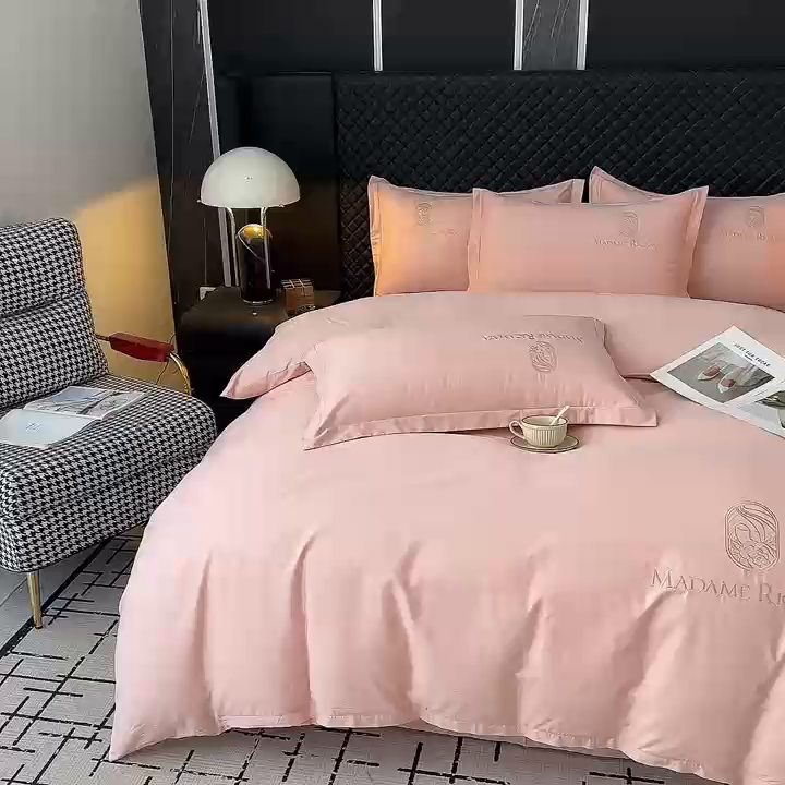 91家纺网 家纺一手货源 找家纺 梦莱斯2025新款长绒棉刺绣轻奢系列四件套 月夕粉