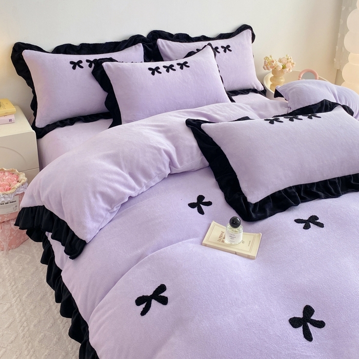 91家纺网 家纺一手货源 找家纺 梦莱斯2025新款黑边绣花牛奶绒四件套 蝴蝶结-紫
