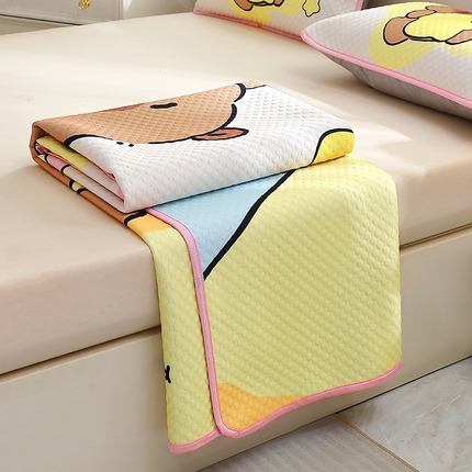 91家纺网 家纺一手货源 找家纺 （总）2025大版卡通夏季凉豆豆凉席三件套空调房床笠款凉席三件套