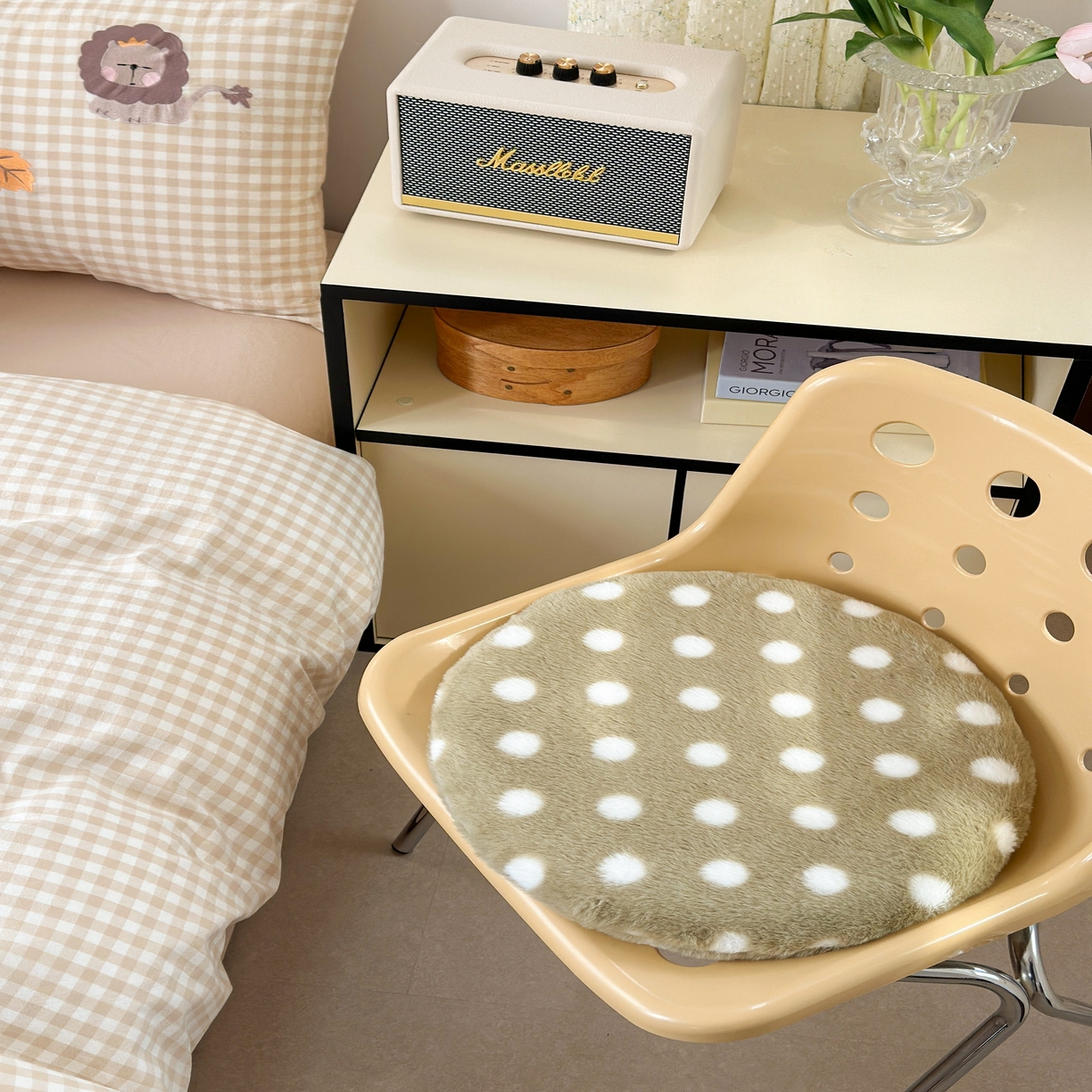 91家纺网 家纺一手货源 找家纺 美茉家居 2025新款兔毛绒波点坐垫 白波绿