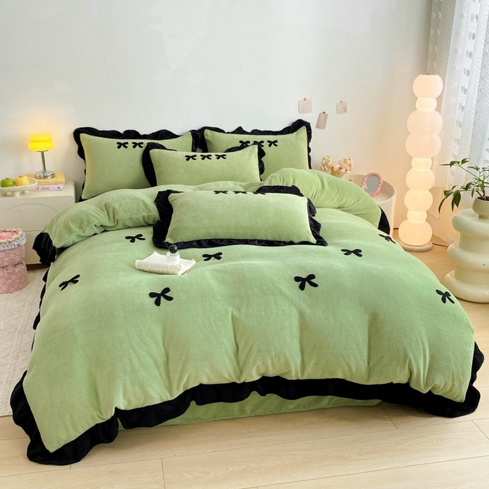 91家纺网 家纺一手货源 找家纺 梦莱斯2025新款黑边绣花牛奶绒四件套 蝴蝶结-绿