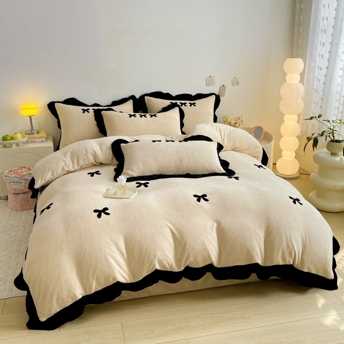 91家纺网 家纺一手货源 找家纺 梦莱斯2025新款黑边绣花牛奶绒四件套 蝴蝶结-咖