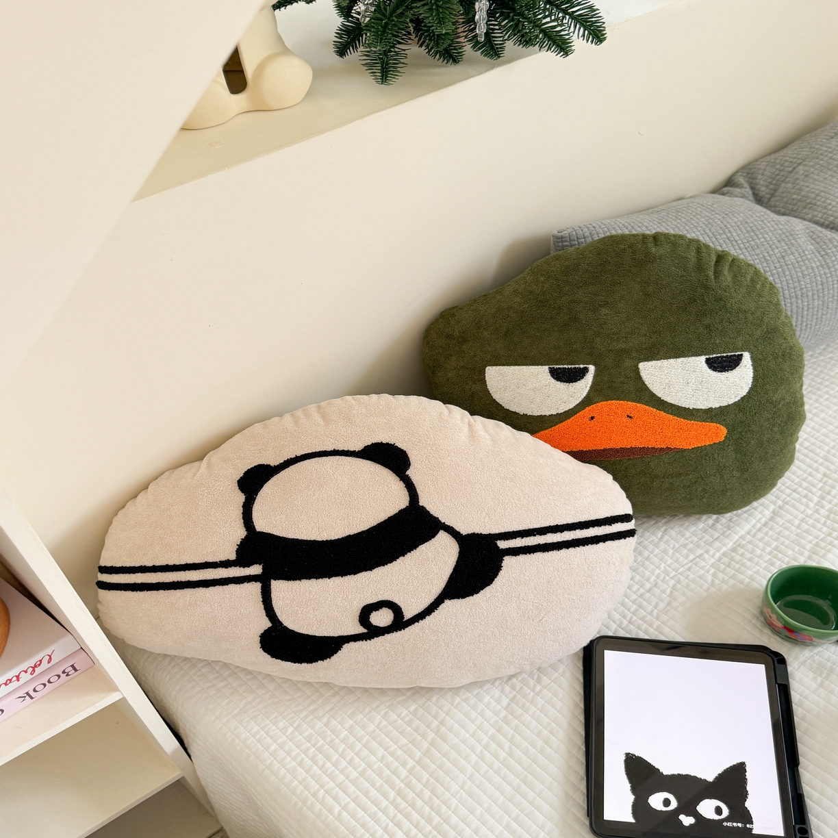 91家纺网 家纺一手货源 找家纺 （总）美茉家居 2025新款云朵绒异形抱枕