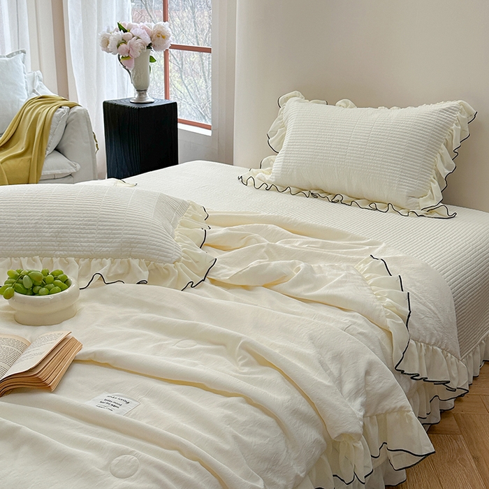 91家纺网 家纺一手货源 找家纺 琳可家居 2025新款雪精灵系列兰精天丝凉感床盖三件套 香草白