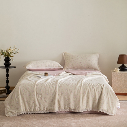 91家纺网 家纺一手货源 找家纺 玛德琳 2025新款双层纱大豆夏凉被空调被夏被四件套 瑞丽