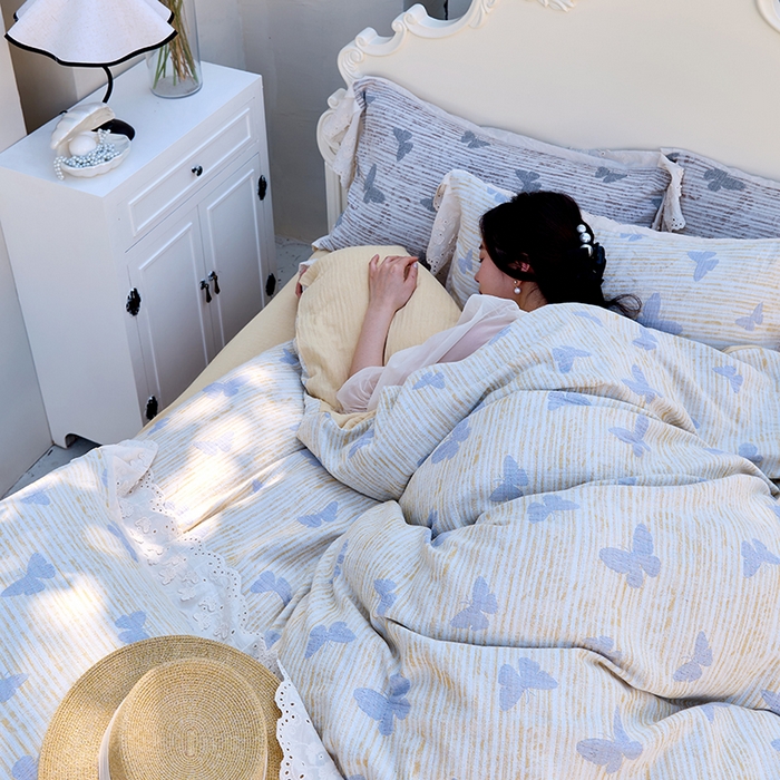 91家纺网 家纺一手货源 找家纺 久典家居 2025新款60S全棉纯棉色织三层纱空气层大提花四件套-蝶梦 蝶梦黄