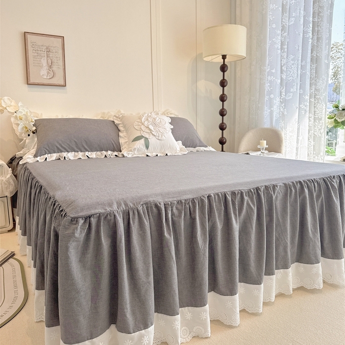 91家纺网 家纺一手货源 找家纺 胜权家纺 2025春夏新品全棉法式复古色织水洗棉床裙单品系列 亚麻灰