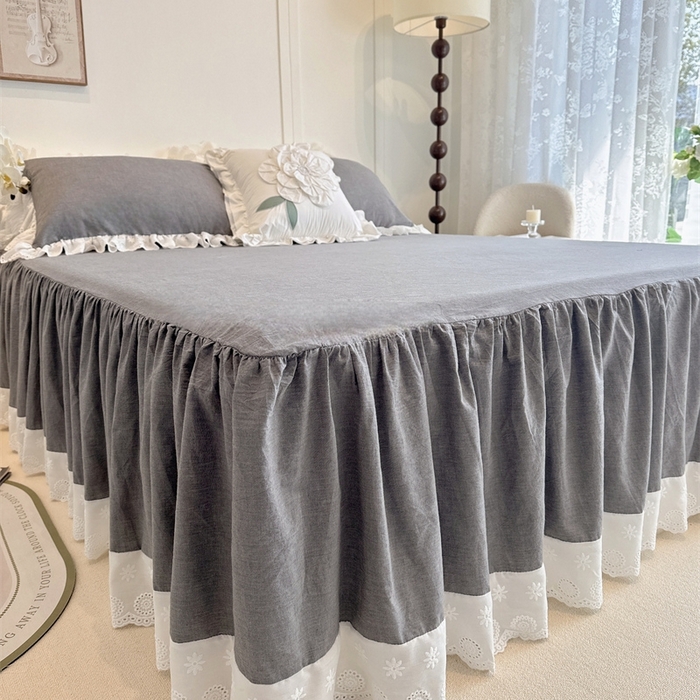 91家纺网 家纺一手货源 找家纺 胜权家纺 2025春夏新品全棉法式复古色织水洗棉床裙单品系列 亚麻灰