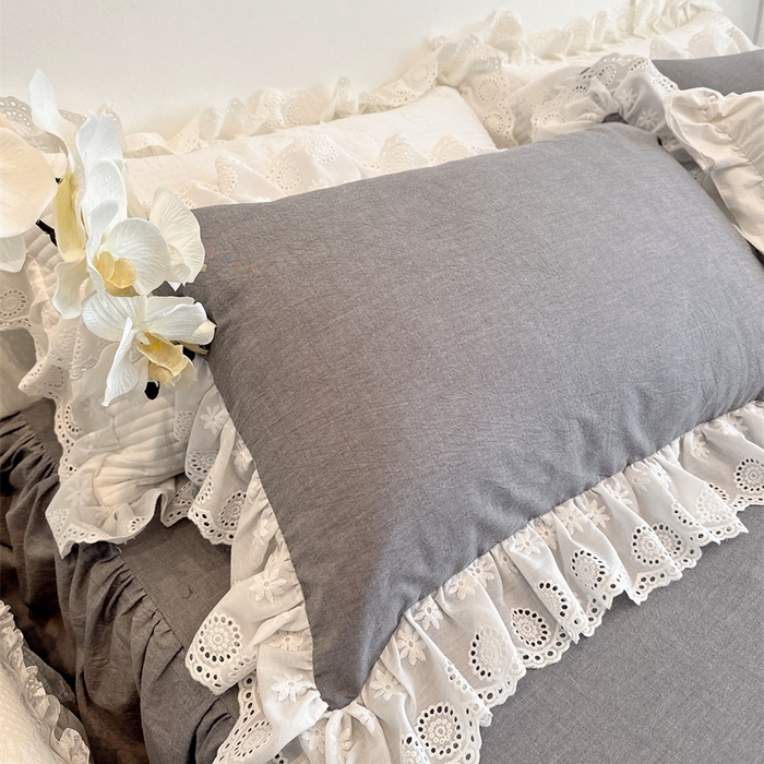 91家纺网 家纺一手货源 找家纺 胜权家纺 2025春夏新品全棉法式复古色织水洗棉床裙单品系列 亚麻灰