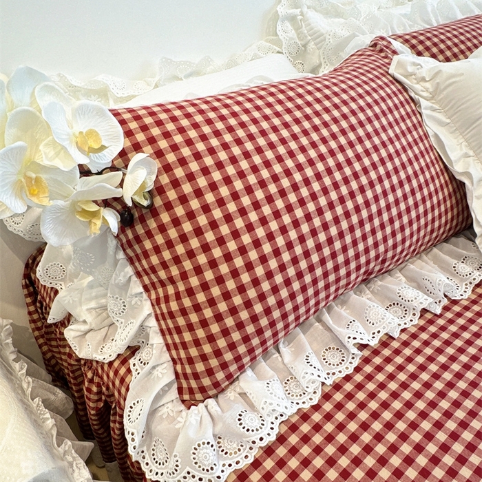 91家纺网 家纺一手货源 找家纺 胜权家纺 2025春夏新品全棉法式复古色织水洗棉床裙四件套系列 小红格