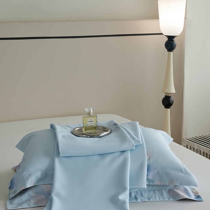 91家纺网 家纺一手货源 找家纺 时亿家居 2025新款金太阳玉精凉席三件套 荷畔