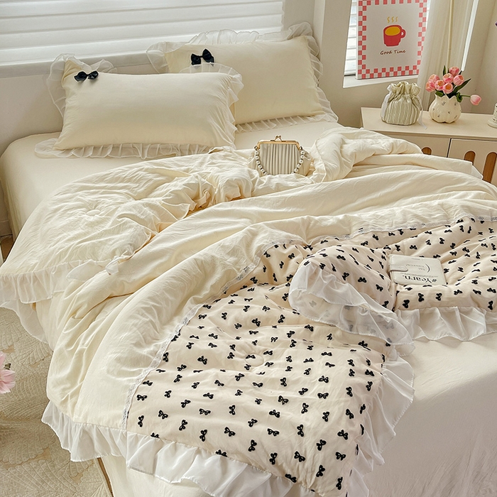 91家纺网 家纺一手货源 找家纺 梦之岛 2025新款韩版蝴蝶蕾丝水洗棉毛巾绣四件套 蝴蝶夏被-黄