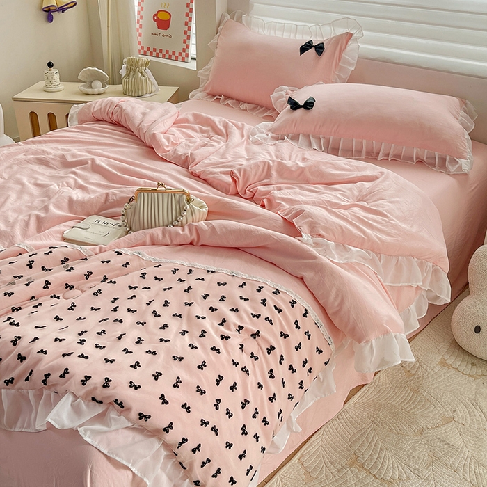 91家纺网 家纺一手货源 找家纺 梦之岛 2025新款韩版蝴蝶蕾丝水洗棉毛巾绣四件套 蝴蝶夏被-玉