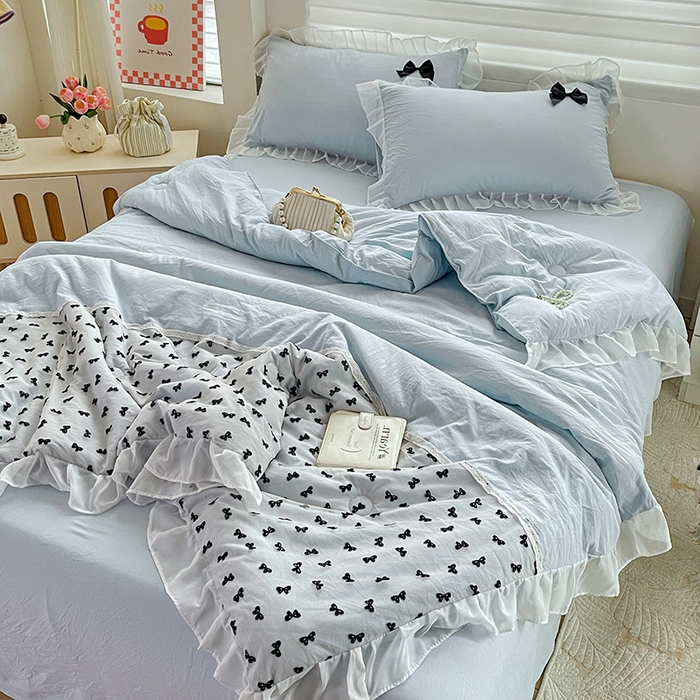 91家纺网 家纺一手货源 找家纺 梦之岛 2025新款韩版蝴蝶蕾丝水洗棉毛巾绣四件套 蝴蝶夏被-蓝