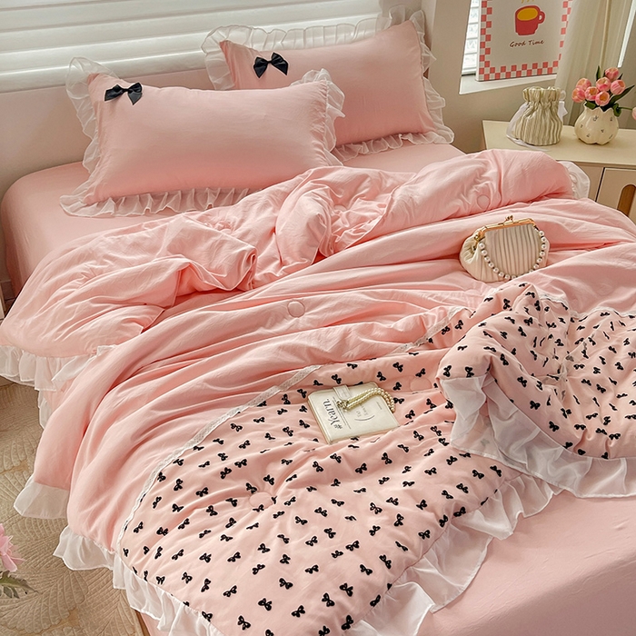 91家纺网 家纺一手货源 找家纺 梦之岛 2025新款韩版蝴蝶蕾丝水洗棉毛巾绣四件套 蝴蝶夏被-玉