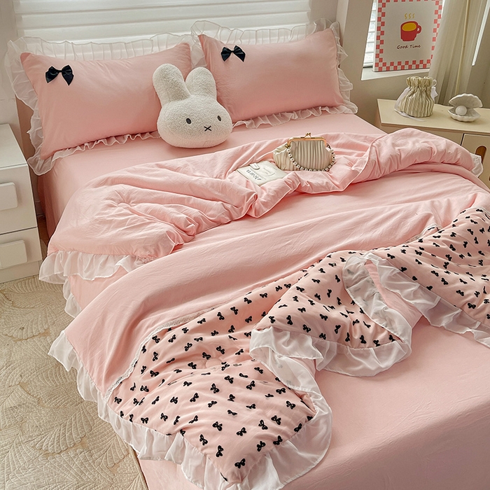 91家纺网 家纺一手货源 找家纺 梦之岛 2025新款韩版蝴蝶蕾丝水洗棉毛巾绣四件套 蝴蝶夏被-玉