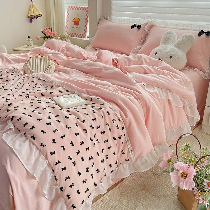 91家纺网 家纺一手货源 找家纺 梦之岛 2025新款韩版蝴蝶蕾丝水洗棉毛巾绣四件套 蝴蝶夏被-玉