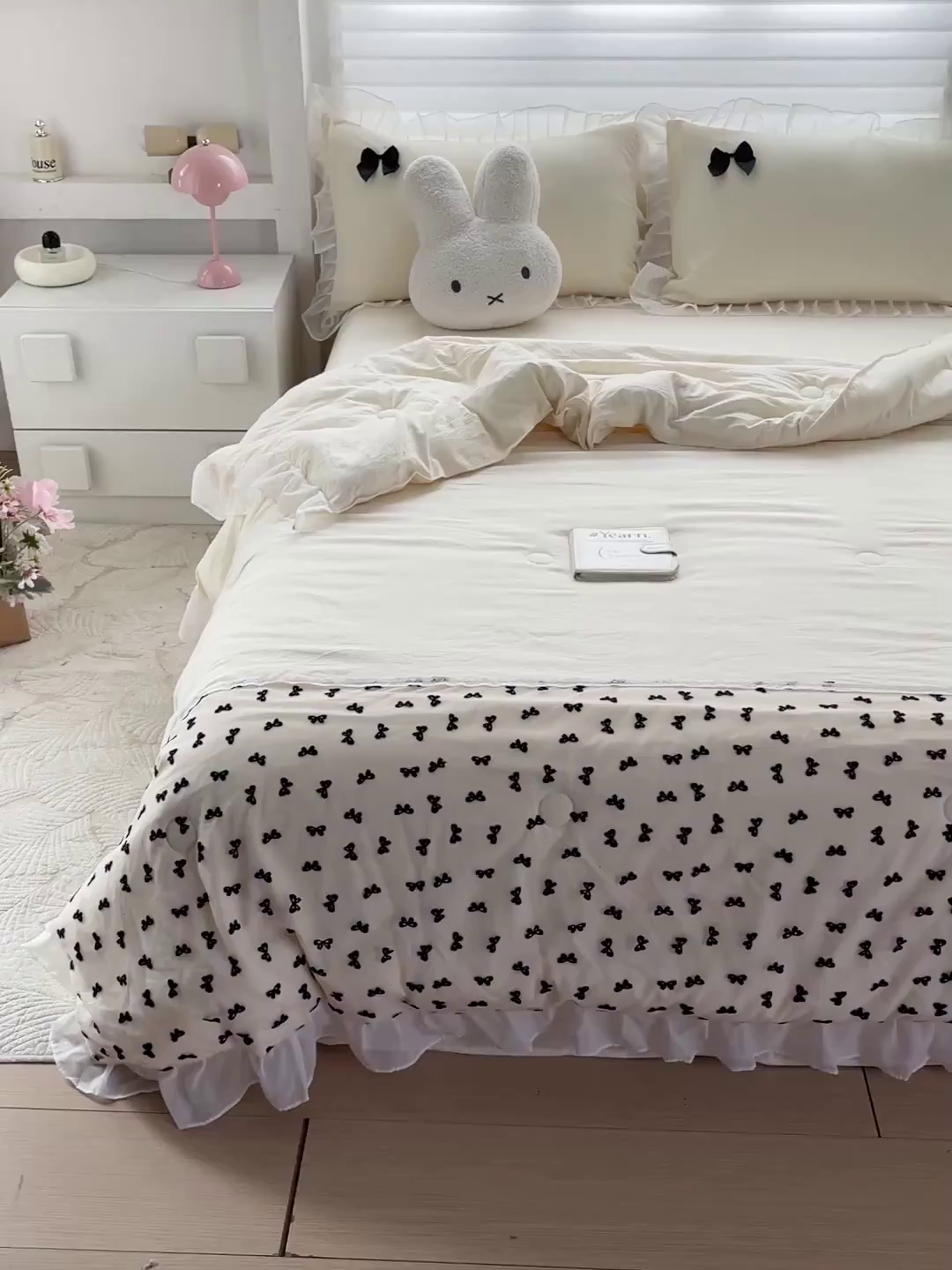 91家纺网 家纺一手货源 找家纺 梦之岛 2025新款韩版蝴蝶蕾丝水洗棉毛巾绣四件套 蝴蝶夏被-黄