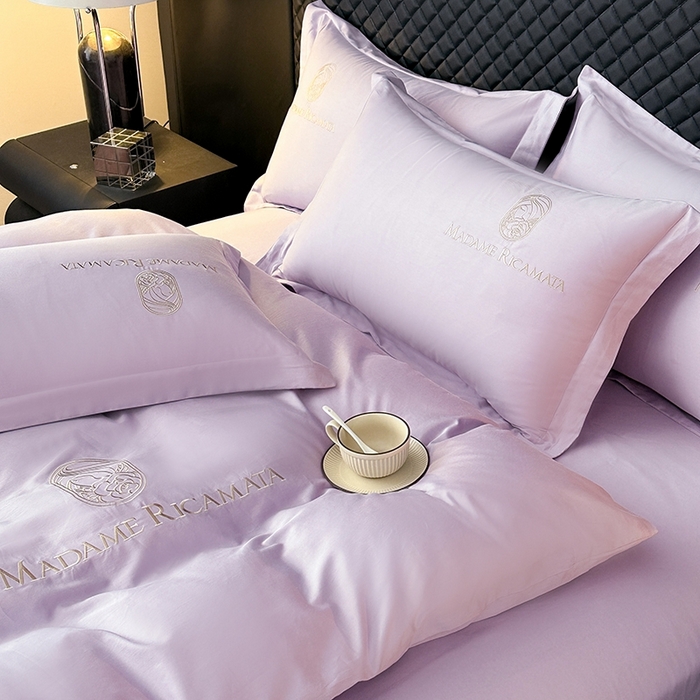 91家纺网 家纺一手货源 找家纺 梦莱斯2025新款长绒棉刺绣轻奢系列四件套 梦幻紫