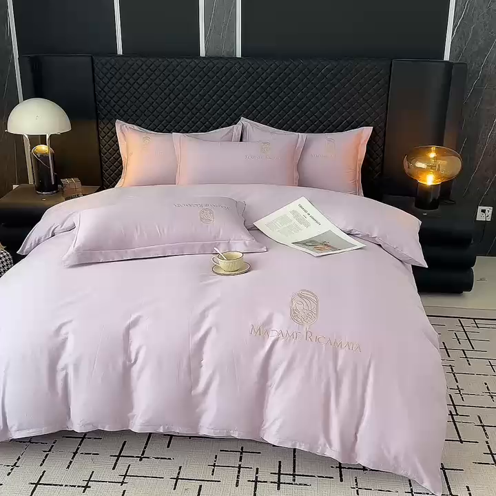 91家纺网 家纺一手货源 找家纺 梦莱斯2025新款长绒棉刺绣轻奢系列四件套 梦幻紫