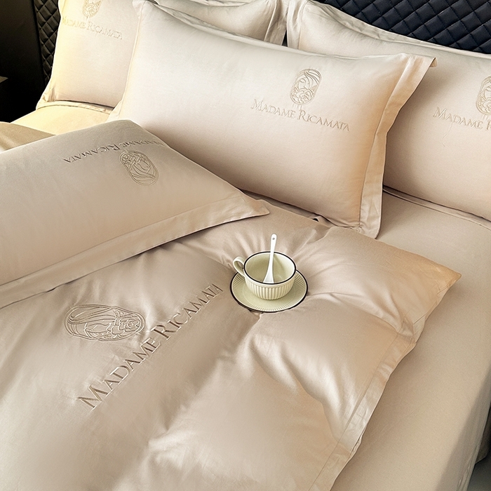 91家纺网 家纺一手货源 找家纺 梦莱斯2025新款长绒棉刺绣轻奢系列四件套 奶油白