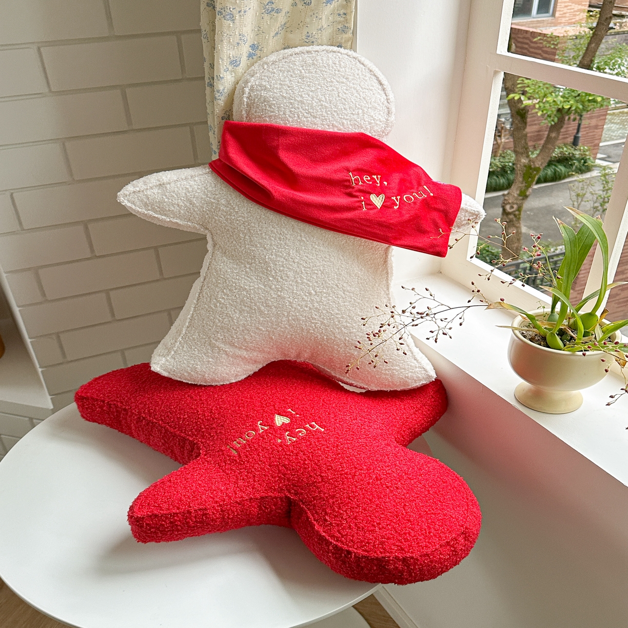 91家纺网 家纺一手货源 找家纺 （总）美茉家居 爱的依偎（靠垫）