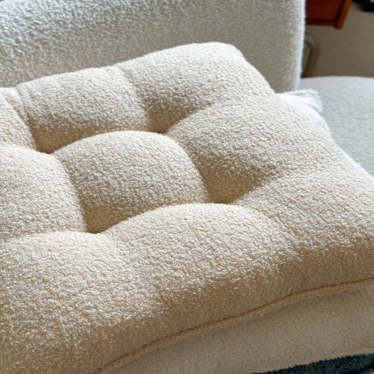 91家纺网 家纺一手货源 找家纺 （总）美茉家居 2025新款泰迪绒方形坐垫