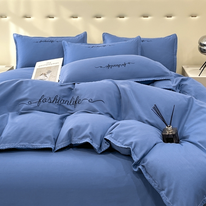 91家纺网 家纺一手货源 找家纺 2025新款13374全棉母婴级贝壳绣宽边枕套纯色刺绣三角针四件套全棉贡缎新疆长绒字母款 贝壳绣-宾利蓝