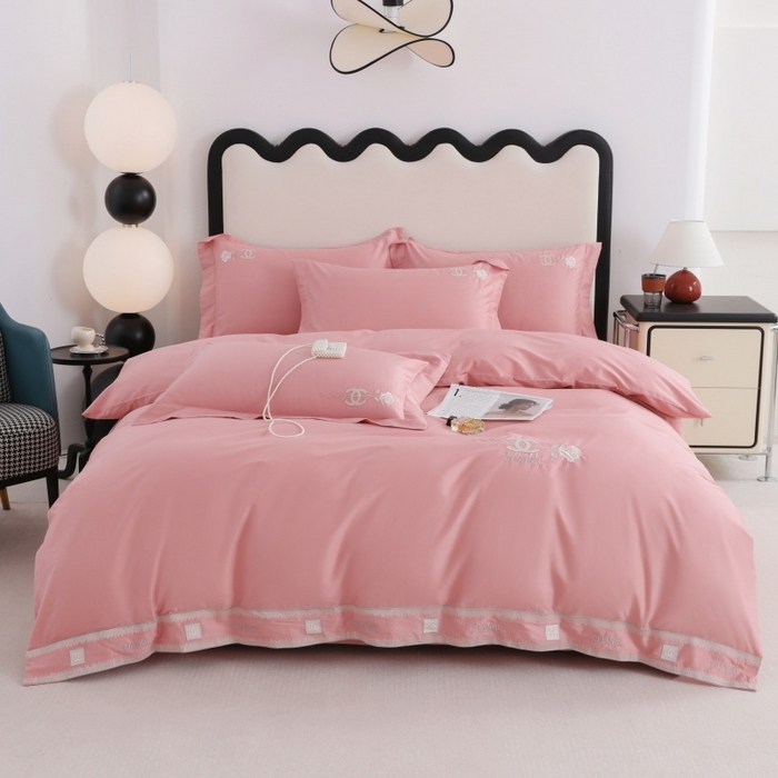 91家纺网 家纺一手货源 找家纺 优姿家纺2025新品高端加密全棉100支绣花宽边四件套 奢侈生活-豆沙红