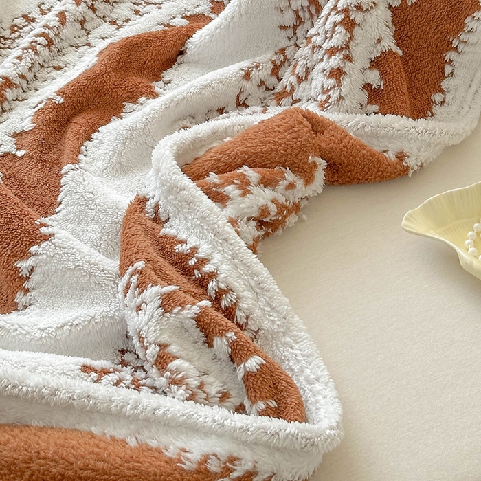 91家纺网 家纺一手货源 找家纺 枋梢家纺 2025新款ins风条纹阳离子提花保暖毛毯 韵咖