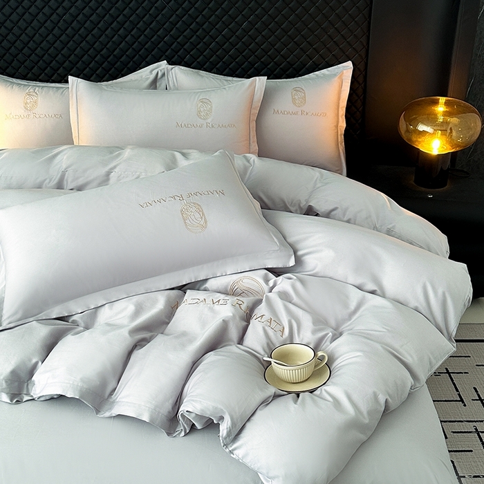 91家纺网 家纺一手货源 找家纺 梦莱斯2025新款长绒棉刺绣轻奢系列四件套 星空灰