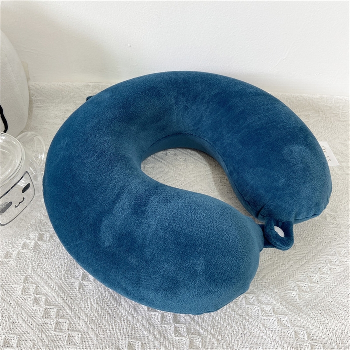 91家纺网 家纺一手货源 找家纺 卡奥家纺 2025新款纯U型枕旅行颈椎枕 深兰32*31*12
