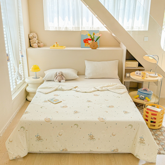 91家纺网 家纺一手货源 找家纺 米可 2025新款A类凉感丝冰豆豆夏凉被 月亮兔-米色