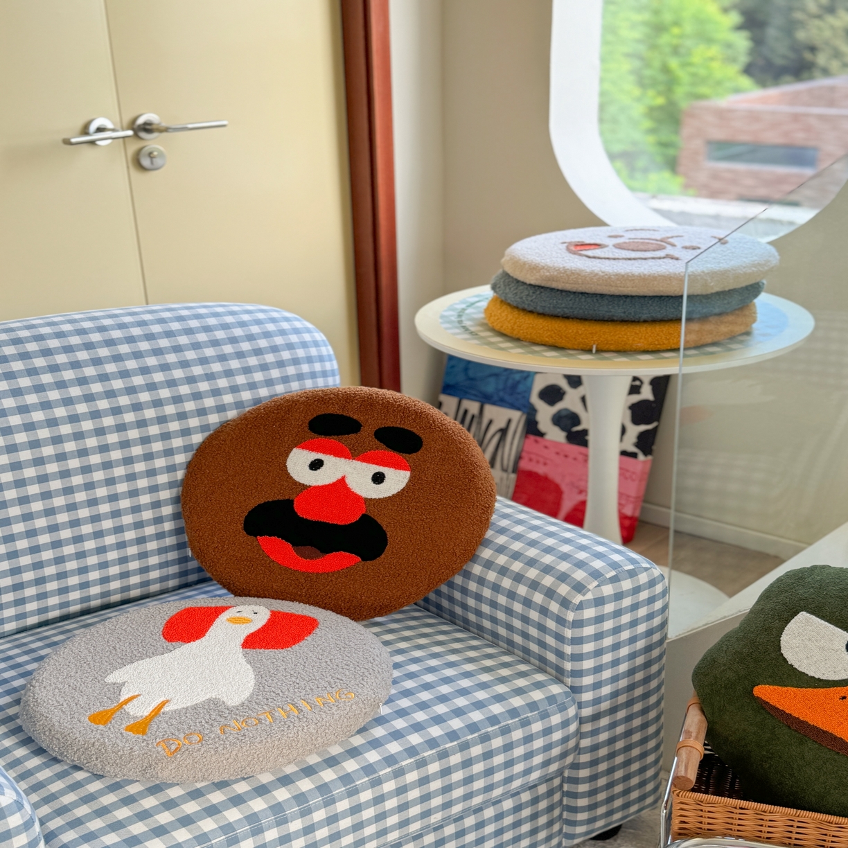 91家纺网 家纺一手货源 找家纺 （总）美茉家居 2025新款泰迪绒毛巾绣坐垫