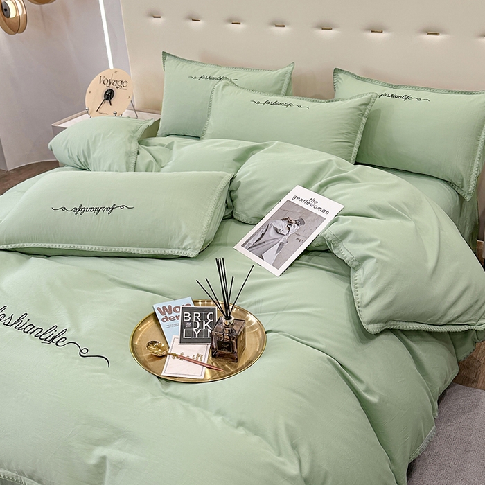 91家纺网 家纺一手货源 找家纺 2025新款13374全棉母婴级贝壳绣宽边枕套纯色刺绣三角针四件套全棉贡缎新疆长绒字母款 贝壳绣-炫彩绿