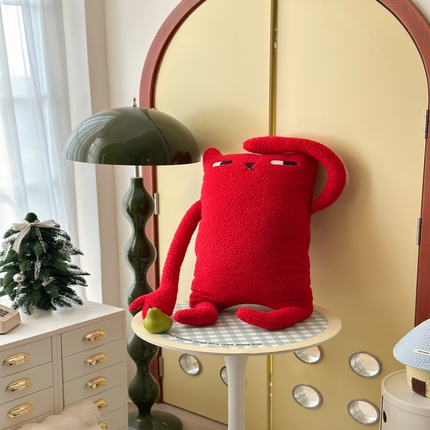 美茉家居 2025新款三个小可爱异形抱枕 小红人