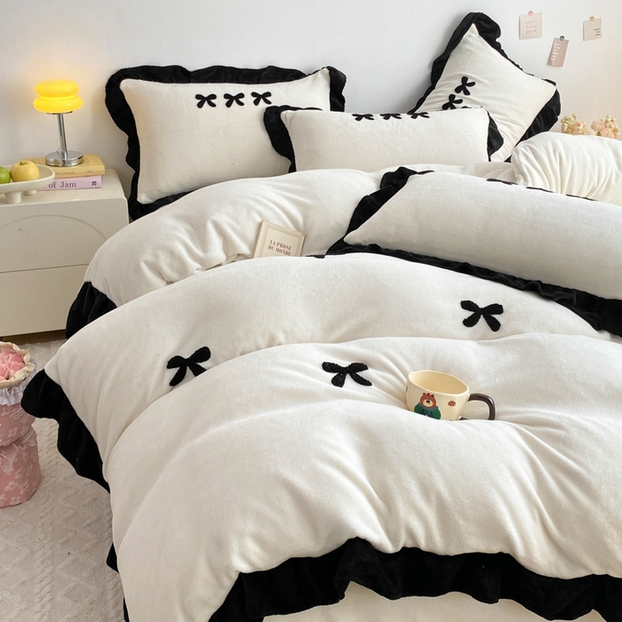 91家纺网 家纺一手货源 找家纺 （总）梦莱斯2025新款黑边绣花牛奶绒四件套