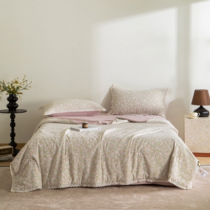 91家纺网 家纺一手货源 找家纺 玛德琳 2025新款双层纱大豆夏凉被空调被夏被四件套 马丁的画